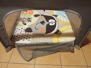 Parque infantil Chicco Open Box Modelo Honey Bear.