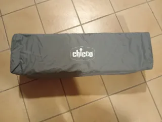 Parque infantil Chicco Open Box Modelo Honey Bear.