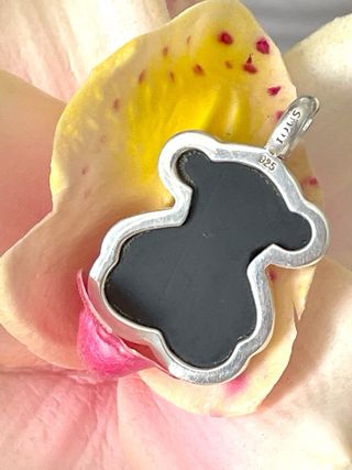 COLGANTE DE PLATA Y ONIX TOUS