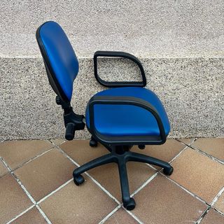 Silla de escritorio giratoria azul