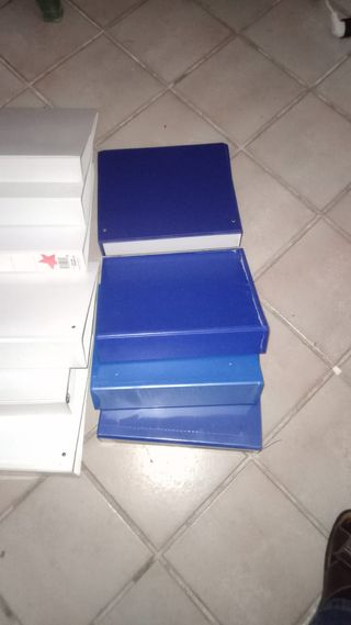 Raccoglitori ad anelli formato A4 diversi formati