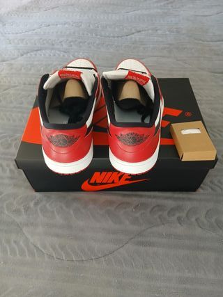 Air Jordan 1 Retro Low Chicago Sneakers 44.5