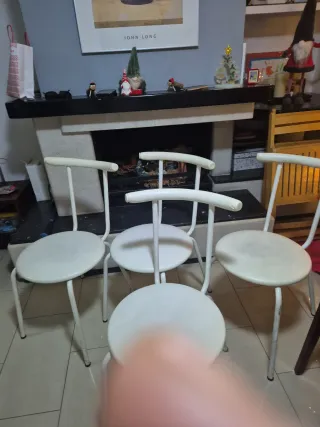 4 Sillas de Aluminio con Respaldo Acolchado