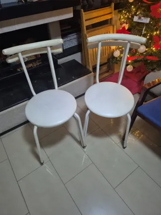 4 Sillas de Aluminio con Respaldo Acolchado