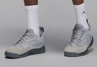 Zapatilla Deportiva Nike Jordan MVP 92 Gris Lobo.