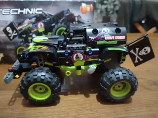 Lego Technic 42118 Grave Digger