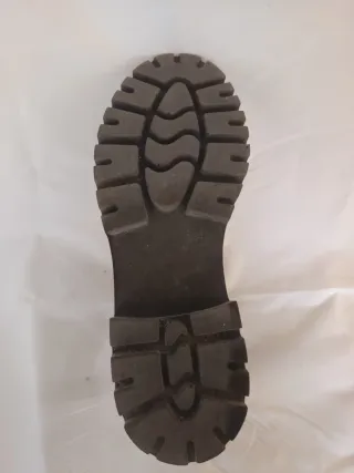 Botas de cuero marrón