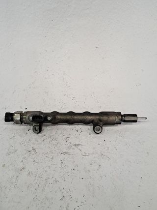 RAMPA INYECTORA MAZDA 6 BERLINA (GG) (2)