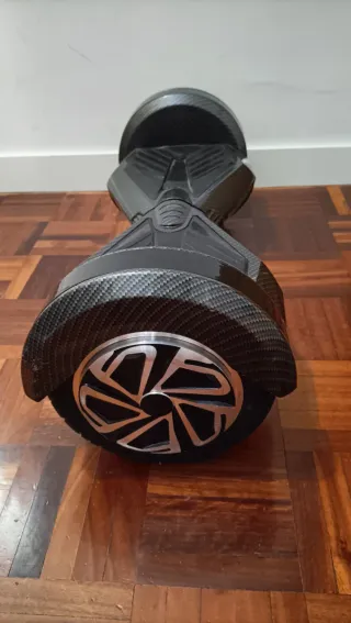 Hoverboard i8 Negro Carbono muy cuidado