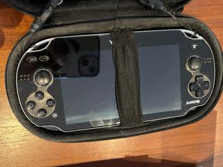 PS Vita con 10 giochi