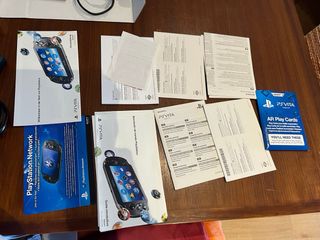 PS Vita con 10 giochi