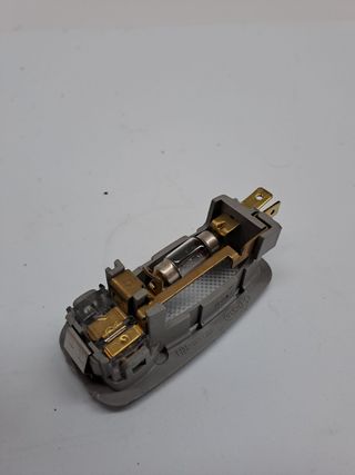 LUZ INTERIOR KIA STONIC (3)