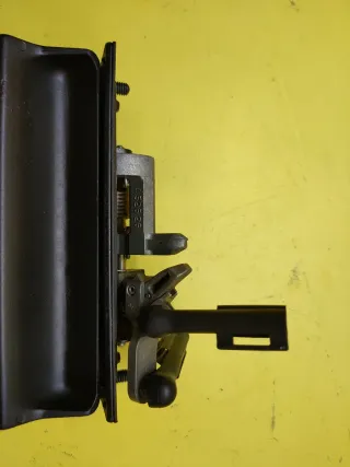 MANETA TIRADOR PUERTA MALETERO SEAT TOLEDO II