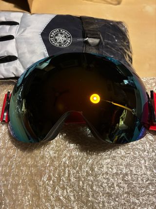 Conjunto esquí: guantes y gafas  Precio fijo
