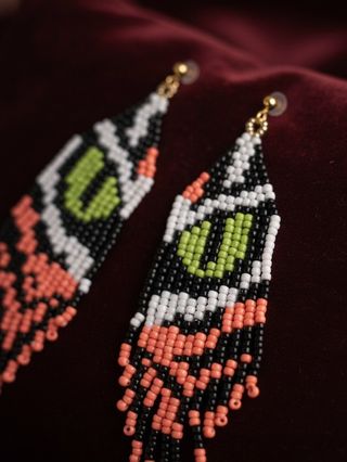 Orecchini etnici extra lunghi artigianali tigre