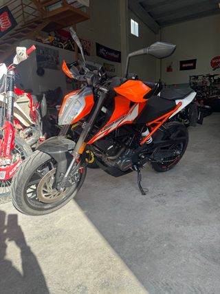 KTM Duke 125 2021