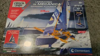 Kit Construção Clementoni Catamarã Flutuante