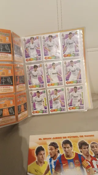 Álbumes de cromos de fútbol LIGA ADRENALYN