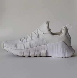 T42 - Nike Free Metcon 6 - White/Platinum tint