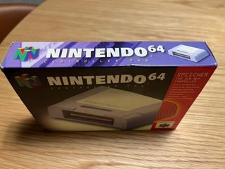 Nintendo 64 Controller Pak con pegatinas