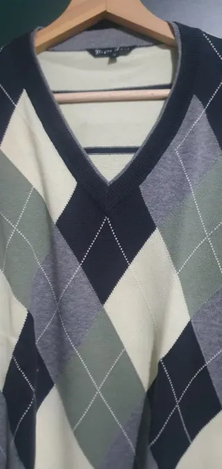 Jersey de rombos V-neck