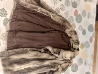 Chaquetón imitación piel Talla 42