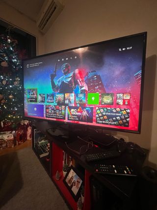 Xbox Series S 1TB + Mando Blanco y Skin Verde