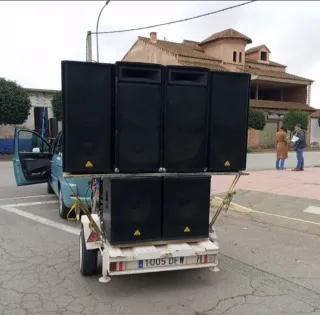 Alquiler sonido para desfiles de reyes y carnaval