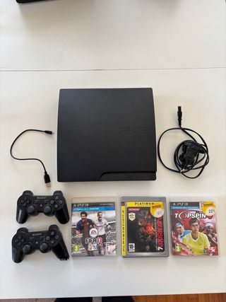 Playstation 3 Slim Negra con 2 mandos y 3 juegos