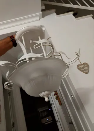 Lámpara colgante de cristal y metal