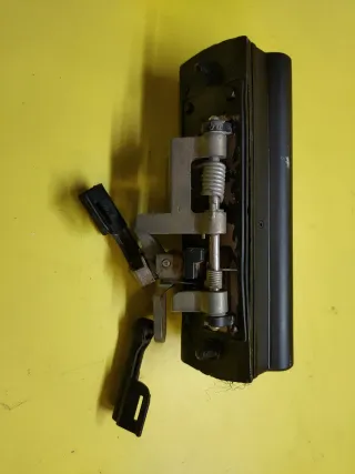 MANETA - TIRADOR PUERTA MALETERO SEAT TOLEDO II