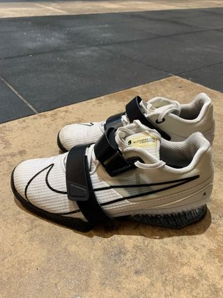 Nike Romaleos 4 Talla 42 Blancas/Negras