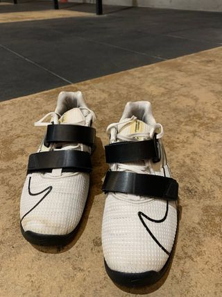 Nike Romaleos 4 Talla 42 Blancas/Negras