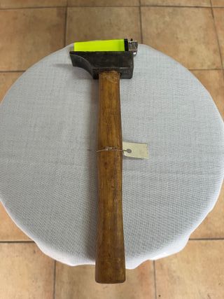Martillo carpintero diseño diferente.