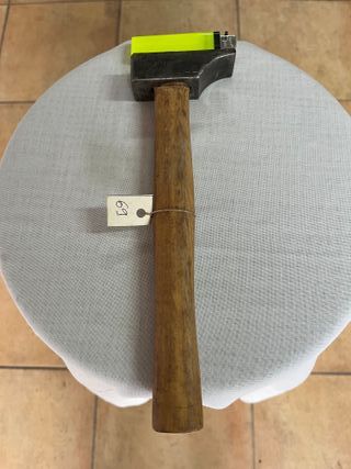 Martillo carpintero diseño diferente.