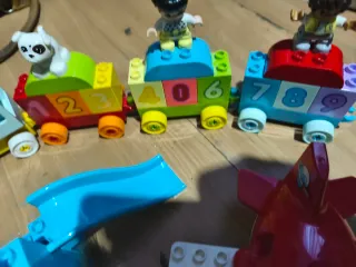 Lego Duplo: Torre, Aereo, Shuttle e Trenino