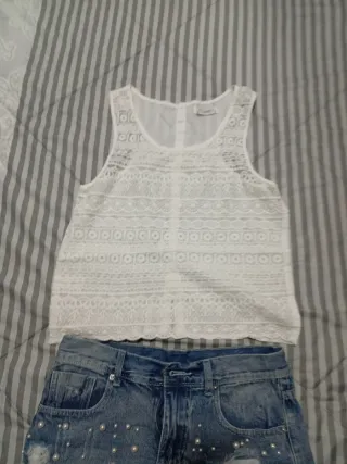 Conjunto Top Encaje Blanco y Shorts Perlas