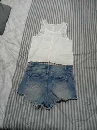 Conjunto Top Encaje Blanco y Shorts Perlas