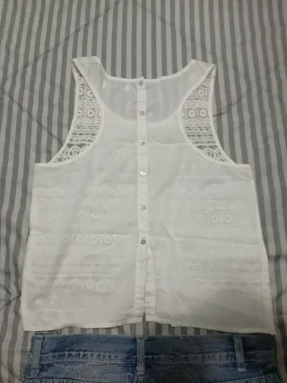 Conjunto Top Encaje Blanco y Shorts Perlas