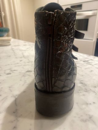 Botines Rebeca Sanver Grabado Coco T.40