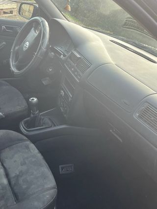 Volkswagen Golf 2002