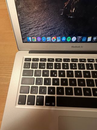 MacBook Air 13 2015 Plata buen estado