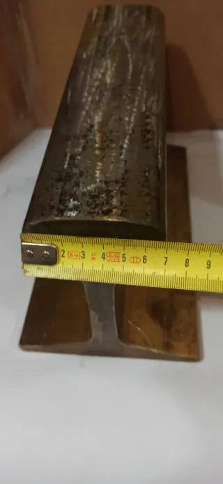 Yunque  rail de tren