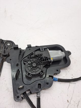 ELEVALUNAS DELANTERO DERECHO TESLA MODEL 3