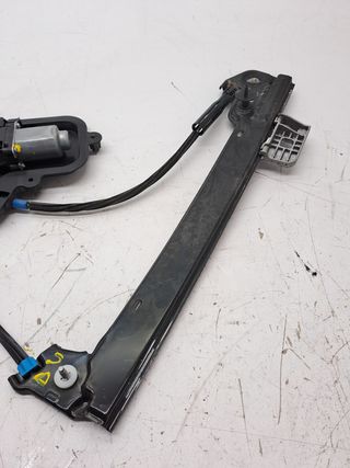 ELEVALUNAS DELANTERO DERECHO TESLA MODEL 3