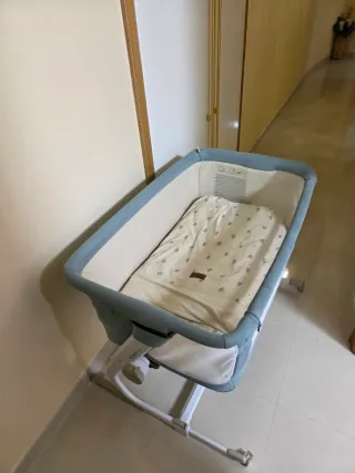 Minicuna Jane babyside