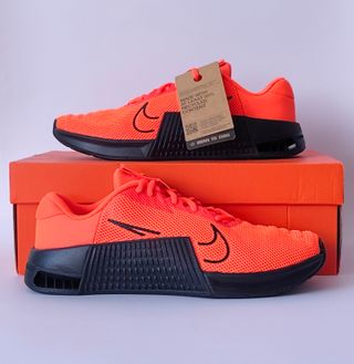 T42.5 - Nike Metcon 9 Hombre - hyper crimson-black