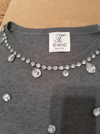 Jersey CHIC gris con pedrería