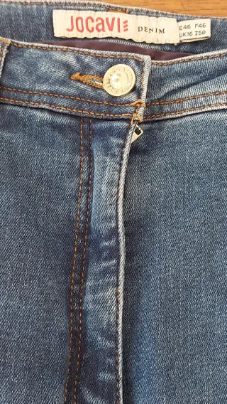 Pantalones tejanos marca Jocavi T. 46