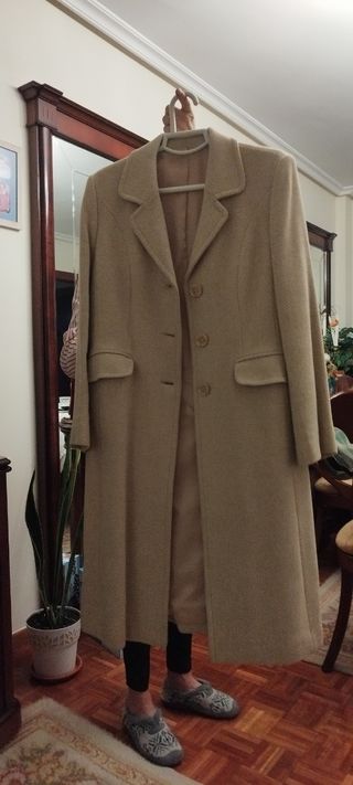 Abrigo de paño señora color crema